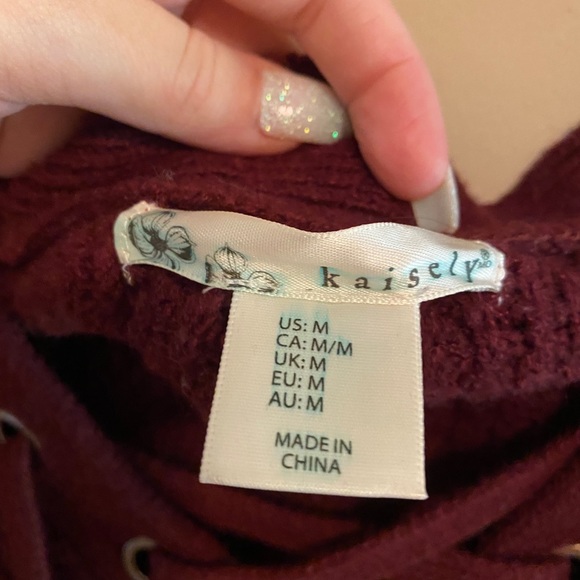 Sweater - Picture 2 of 2